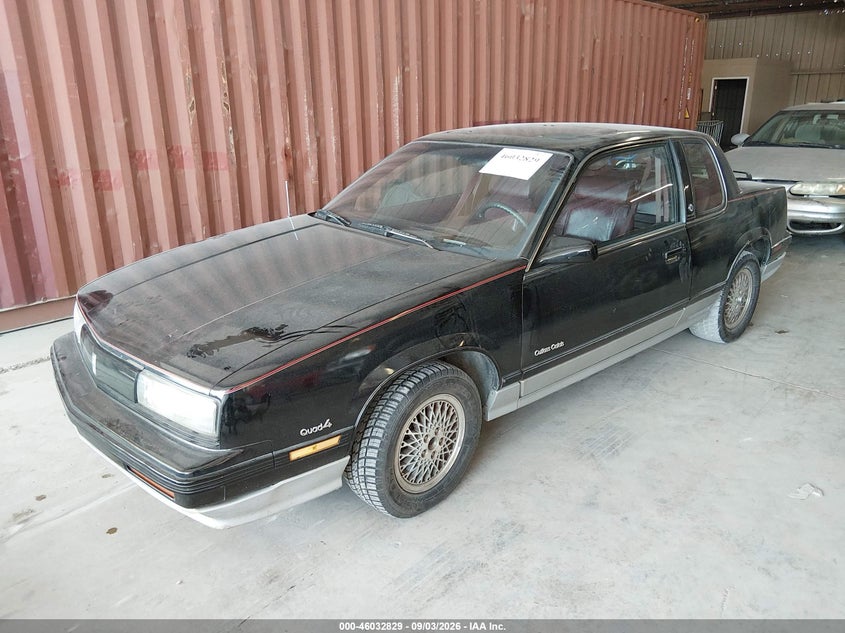 1988 OLDSMOBILE CUTLASS CALAIS auction photo 2