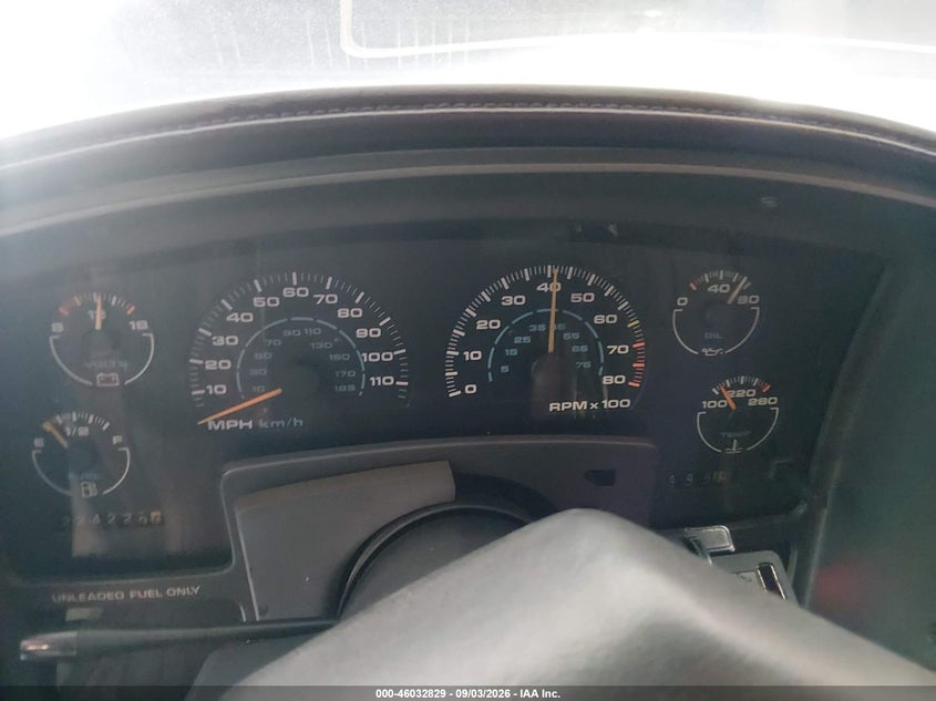 1988 OLDSMOBILE CUTLASS CALAIS auction photo 7