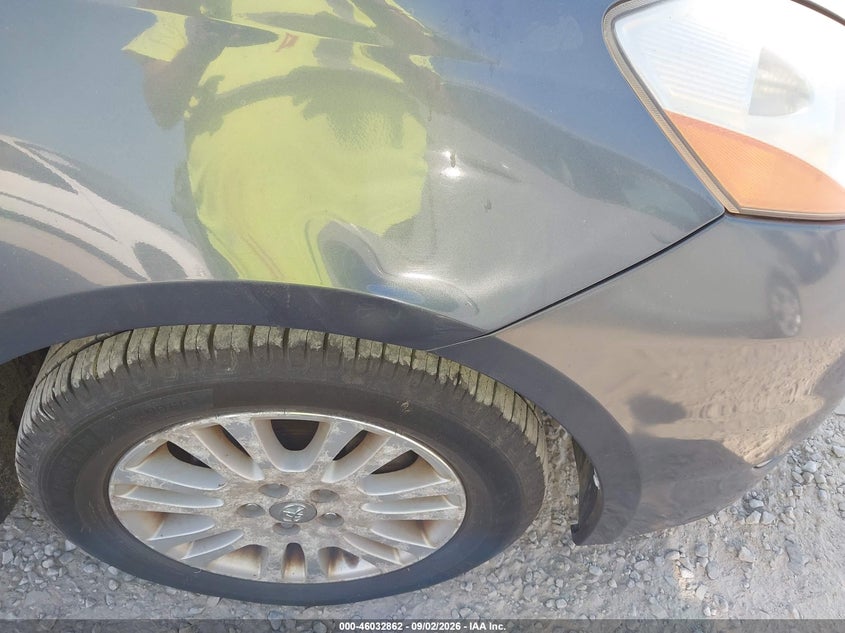 2009 TOYOTA SIENNA auction photo 6