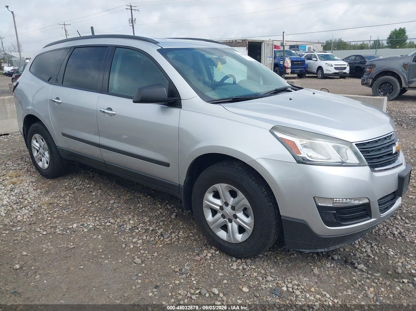 2015 CHEVROLET TRAVERSE auction photo 1