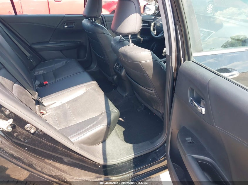 2015 HONDA ACCORD auction photo 8