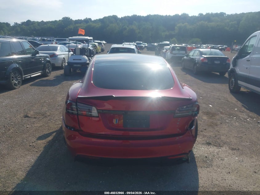 TESLA MODEL S - zdjęcie 16