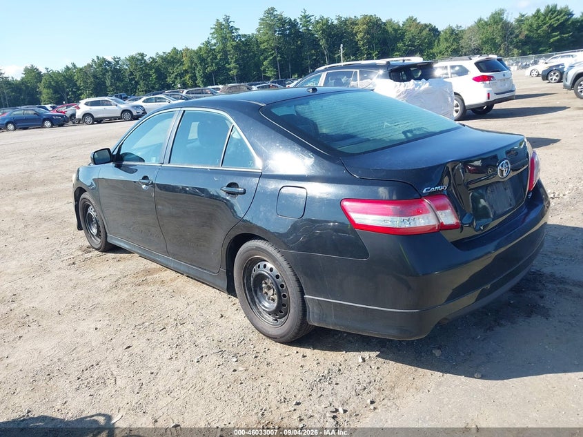 2011 TOYOTA CAMRY auction photo 3
