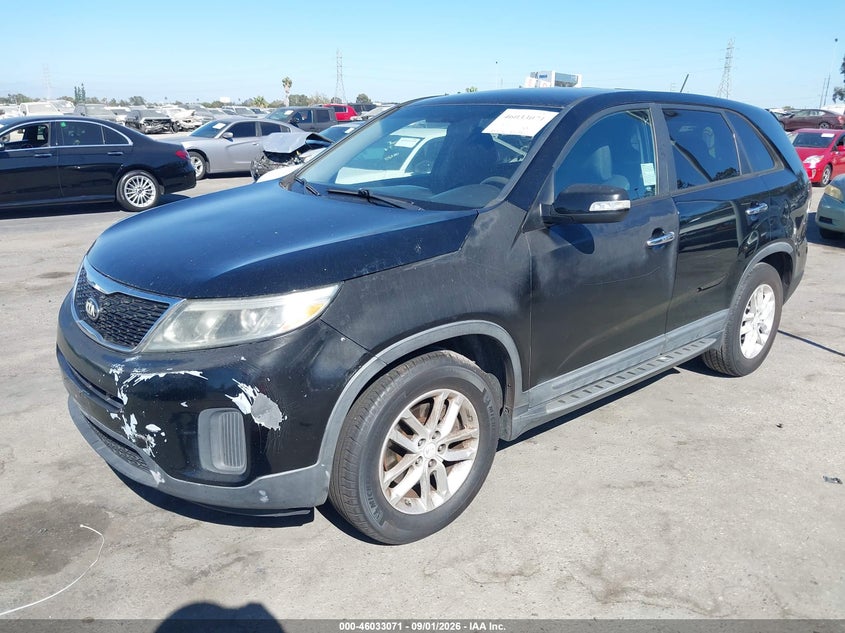 2014 KIA SORENTO auction photo 2