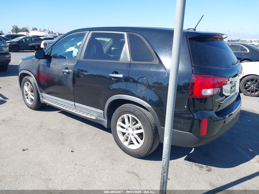 2014 KIA SORENTO auction photo 3