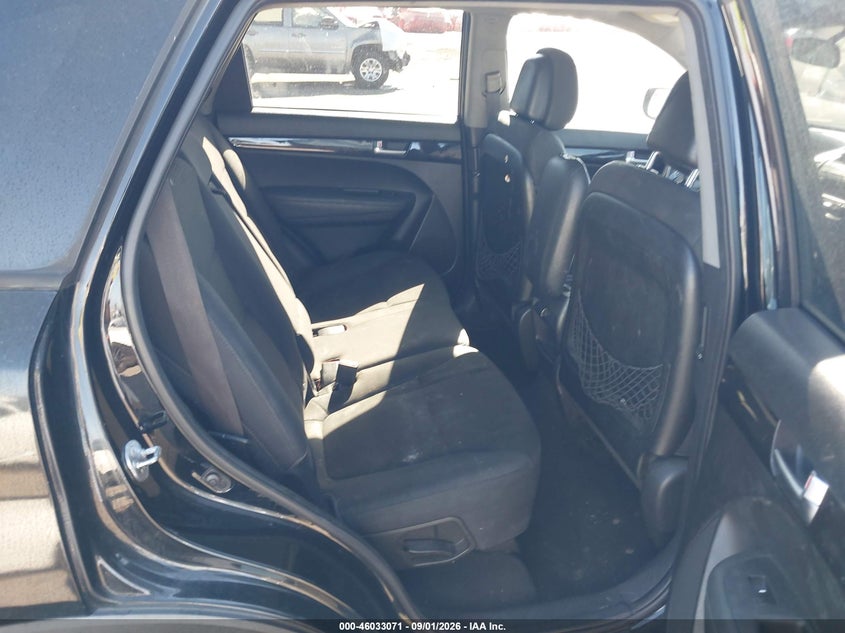2014 KIA SORENTO auction photo 8