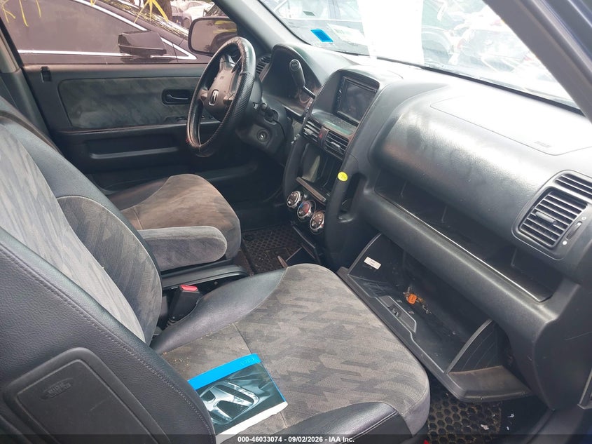 2004 HONDA CR-V auction photo 5