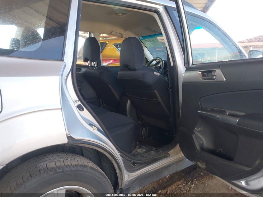 2012 SUBARU FORESTER auction photo 8