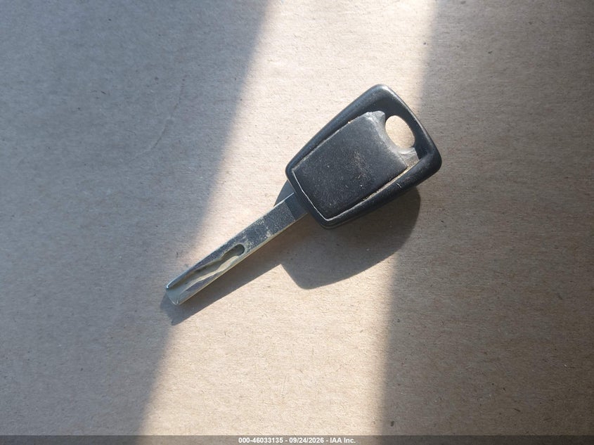 lot image 3