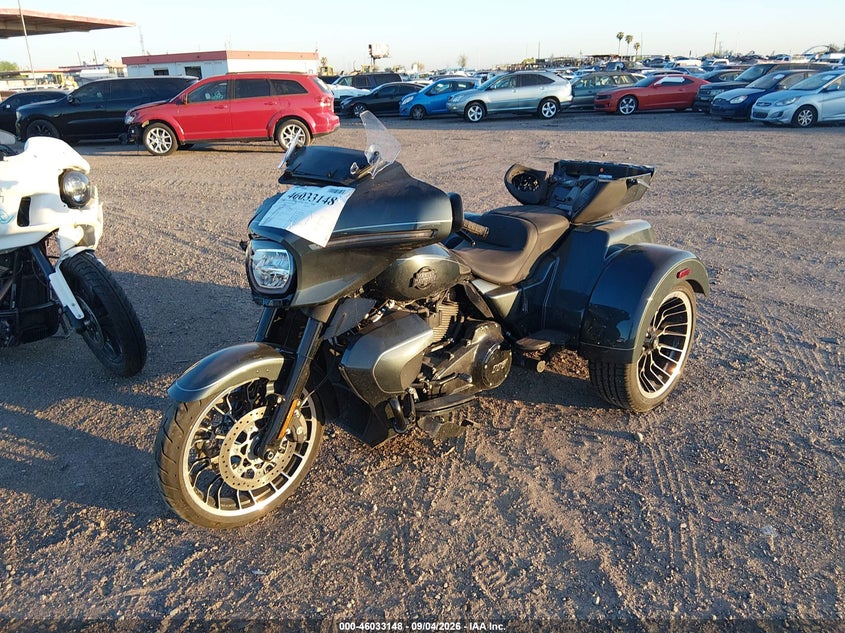 HARLEY-DAVIDSON FLHLT 2026