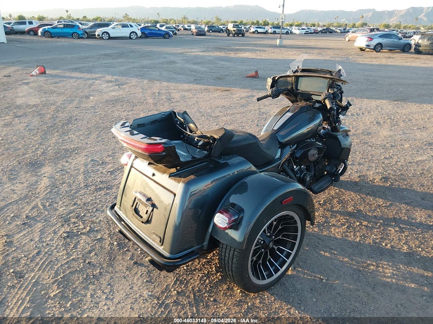 HARLEY-DAVIDSON FLHLT 2026