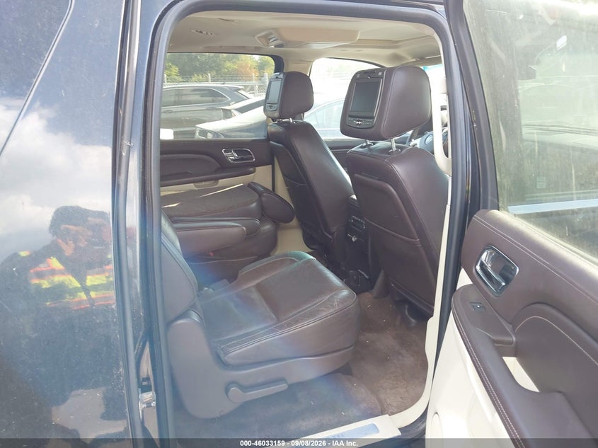 2011 CADILLAC ESCALADE ESV auction photo 8