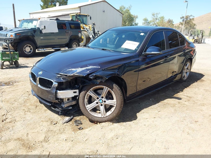 2014 BMW 3er, All Over, IAAI, VIN WBA3B1C51EK134478 — photo 2