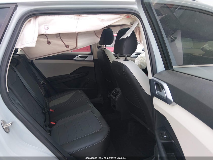 2025 VOLKSWAGEN TAOS 1.5T SE · Фото 8