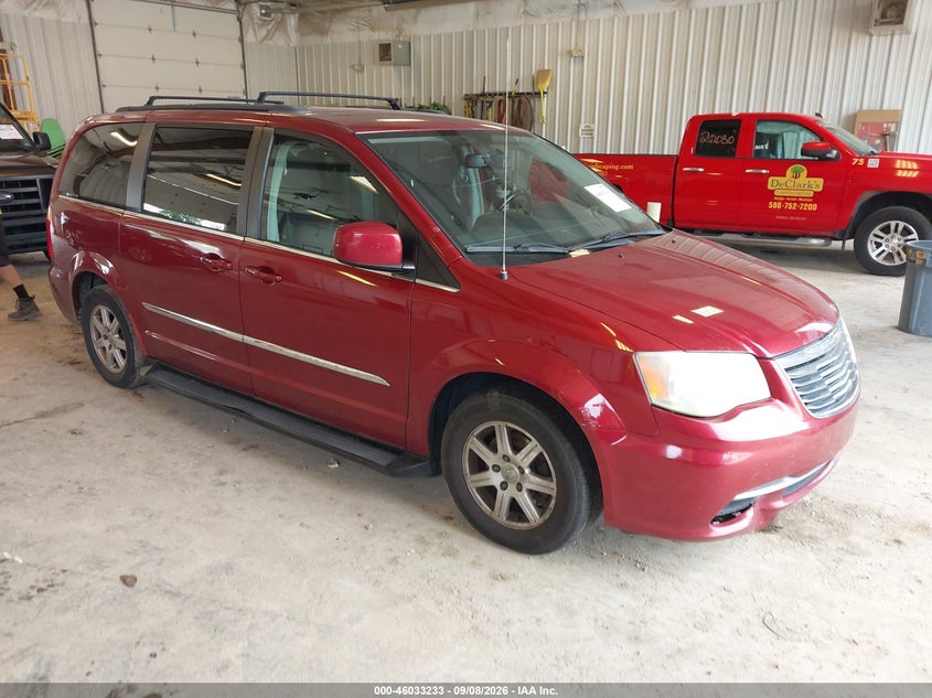 2011 CHRYSLER TOWN & COUNTRY auction photo 1