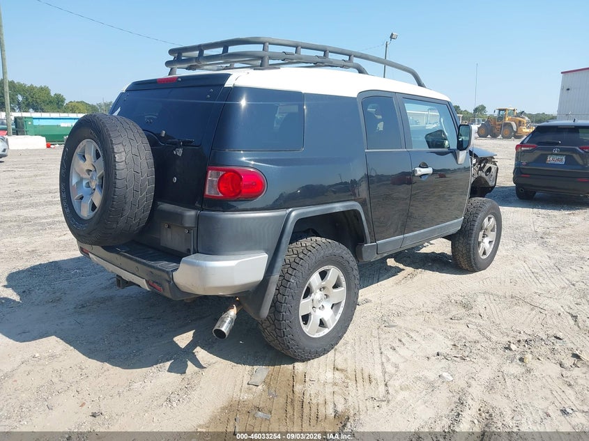 2007 TOYOTA FJ CRUISER auction photo 4