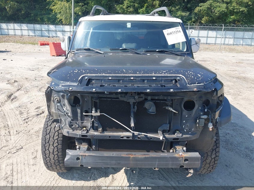 2007 TOYOTA FJ CRUISER auction photo 6