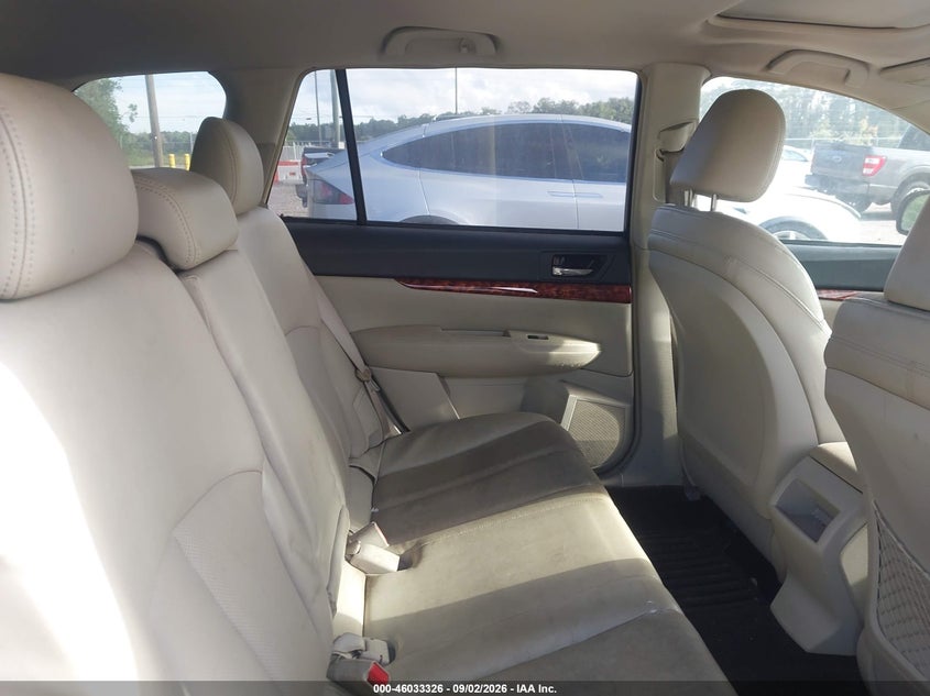 2011 SUBARU OUTBACK auction photo 8