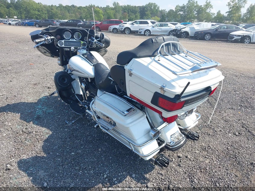 HARLEY-DAVIDSON FLHTCUI 2005