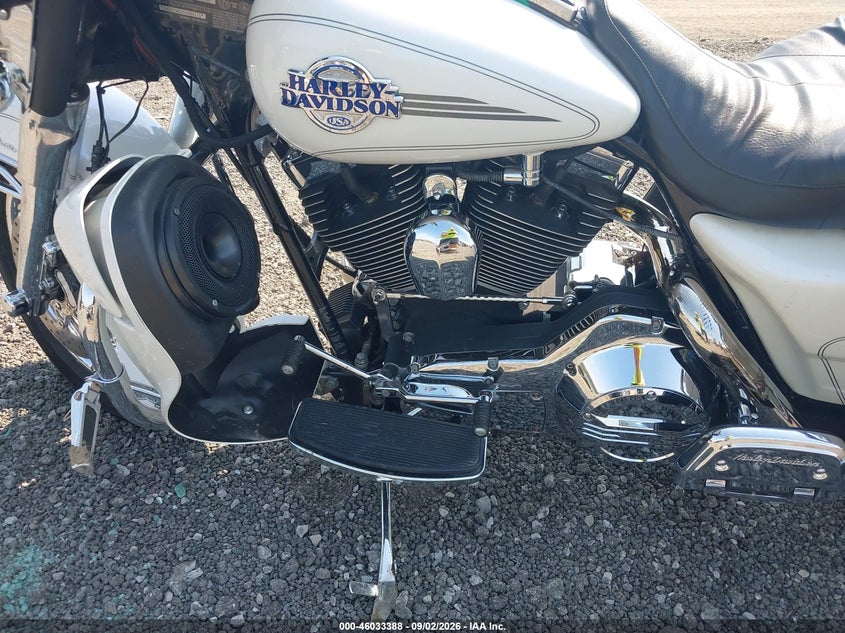 HARLEY-DAVIDSON FLHTCUI 2005