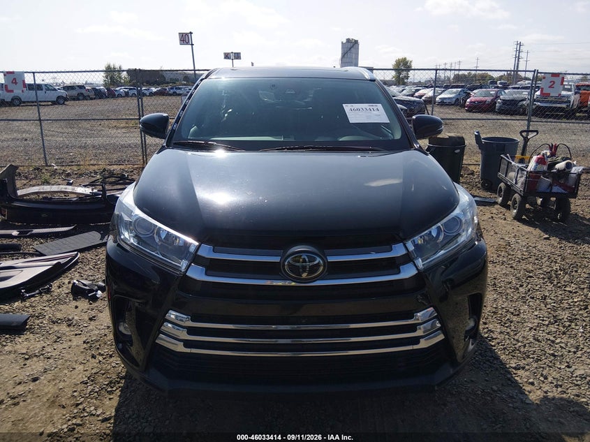 TOYOTA HIGHLANDER - zdjęcie 13