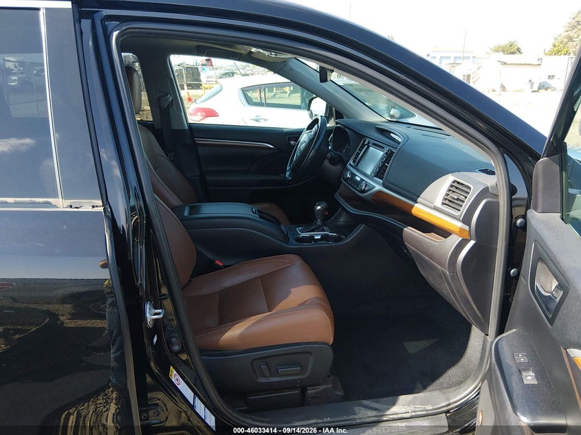 TOYOTA HIGHLANDER - zdjęcie 5