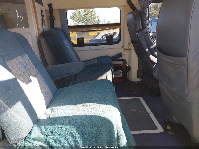 1999 DODGE RAM VAN 3500 auction photo 8