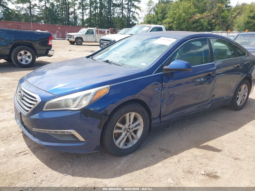 2015 HYUNDAI SONATA auction photo 2