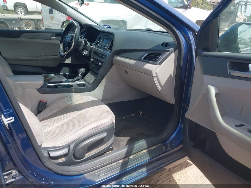 2015 HYUNDAI SONATA auction photo 5