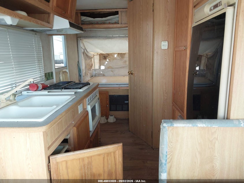 TRAIL-LITE BANTAM 19 TRAVEL TRAILER 2002 VIN 4WY200H2821017727