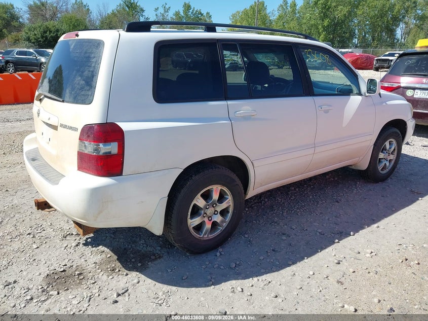 2004 TOYOTA HIGHLANDER auction photo 4