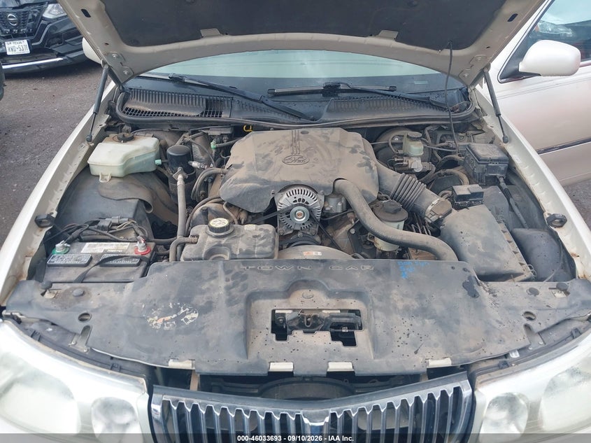 LINCOLN TOWN CAR 2001 VIN 1LNHM83W31Y666161