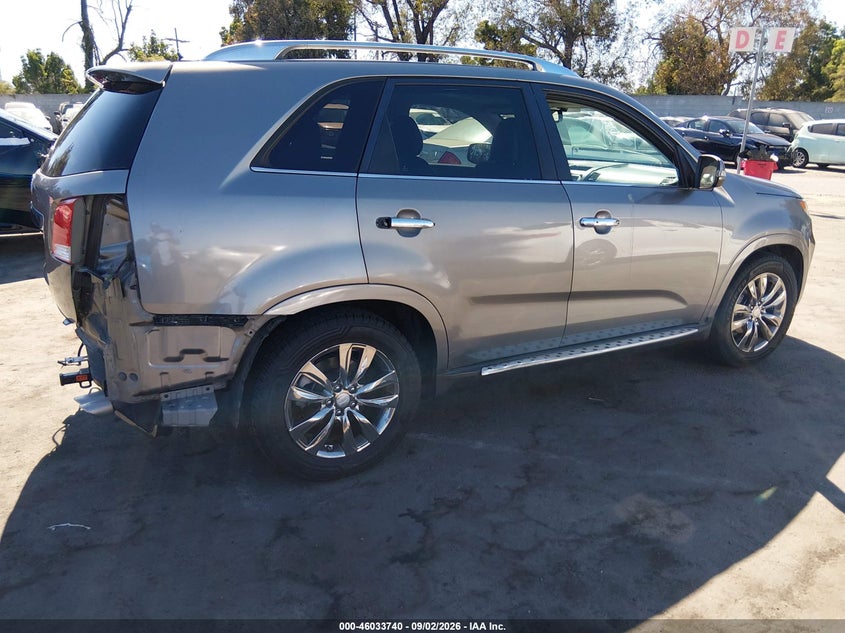 2013 KIA SORENTO auction photo 4