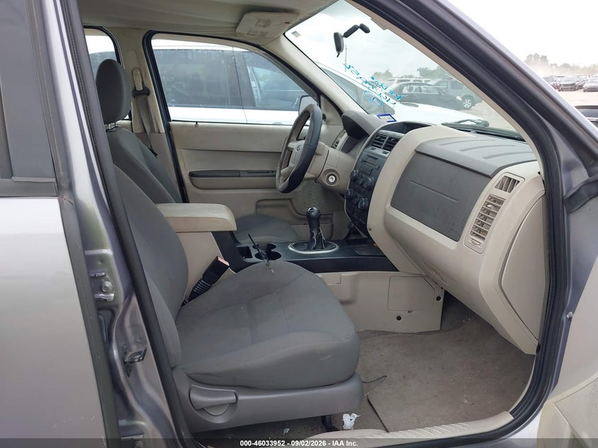 2008 FORD ESCAPE auction photo 5