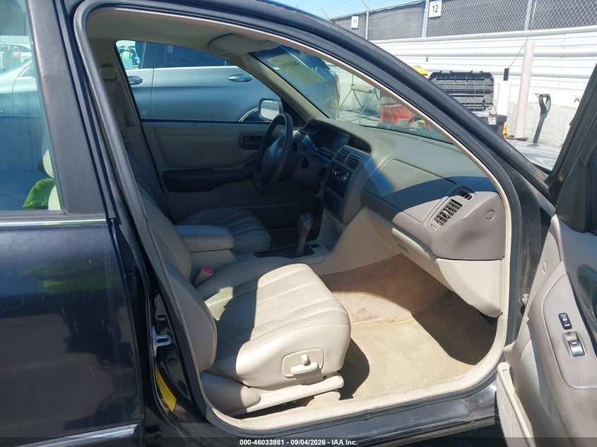 1998 TOYOTA AVALON auction photo 5