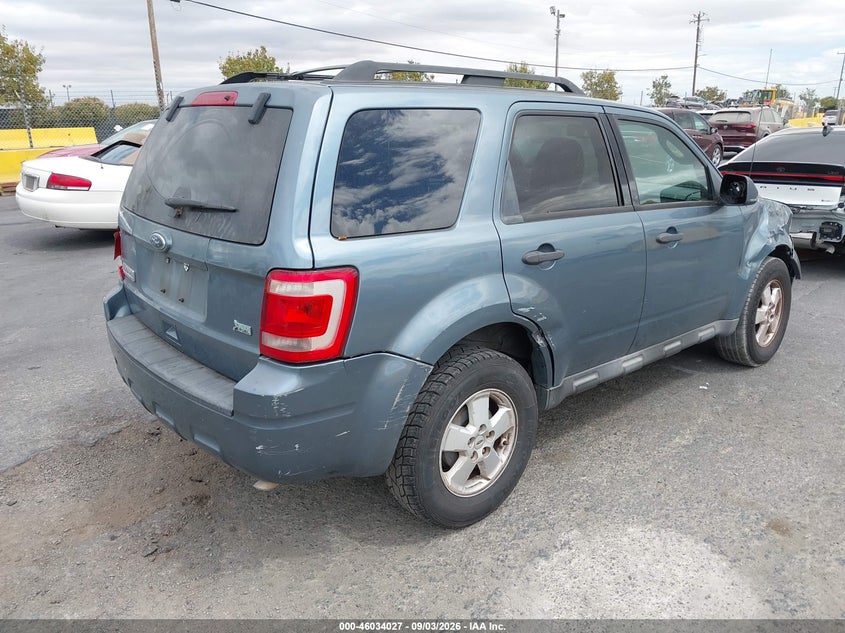 2011 FORD ESCAPE auction photo 4