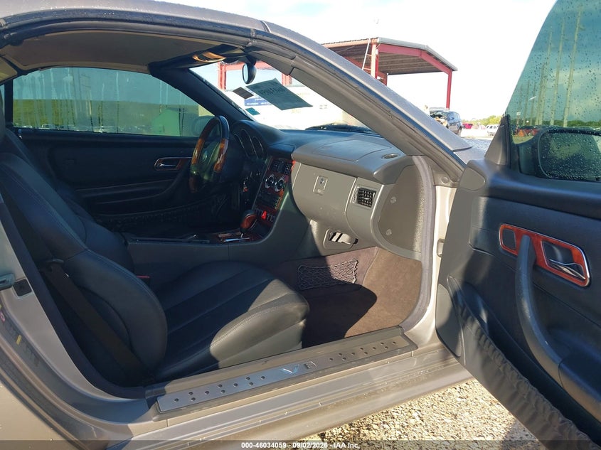 2003 MERCEDES-BENZ SLK 320 auction photo 5