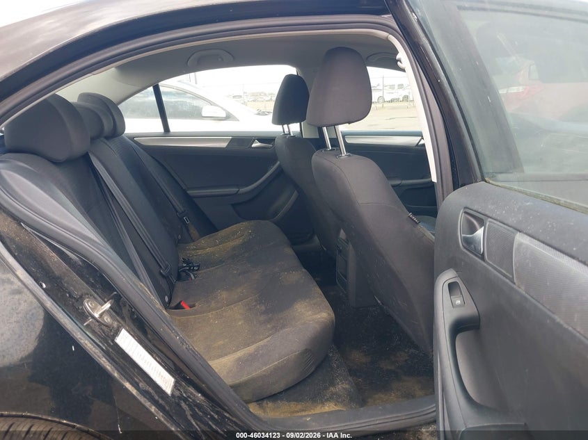 2015 VOLKSWAGEN JETTA auction photo 8