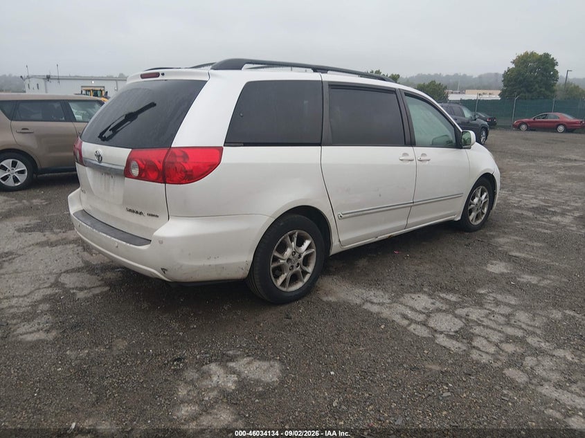 2006 TOYOTA SIENNA auction photo 4