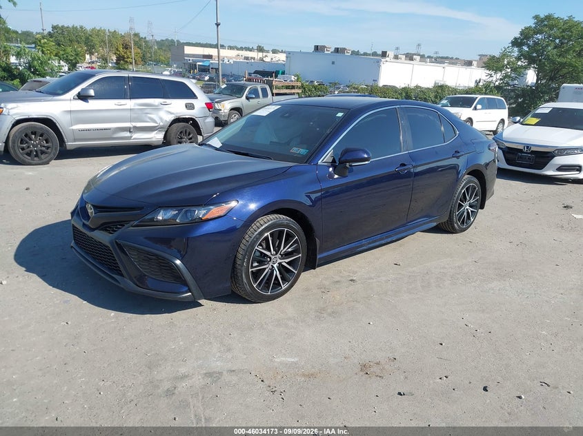 TOYOTA CAMRY - zdjęcie 2