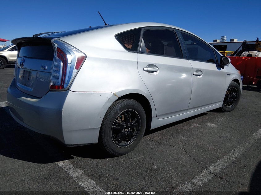 2015 TOYOTA PRIUS HATCHBACK 1.8L I-4 DOHC, VVT, REGULAR , 98HP