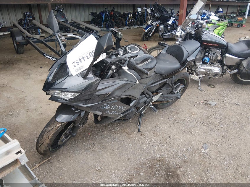 KAWASAKI EX650 2025