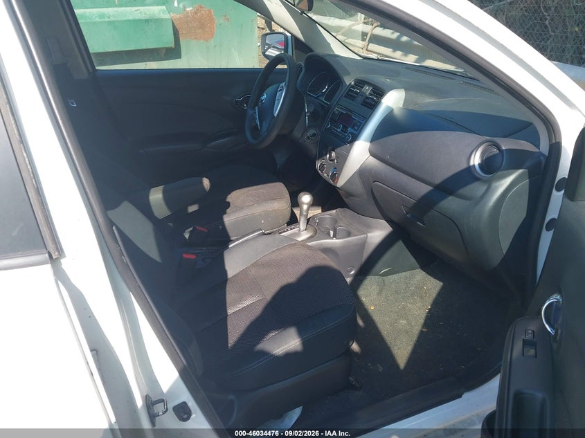 2015 NISSAN VERSA auction photo 5