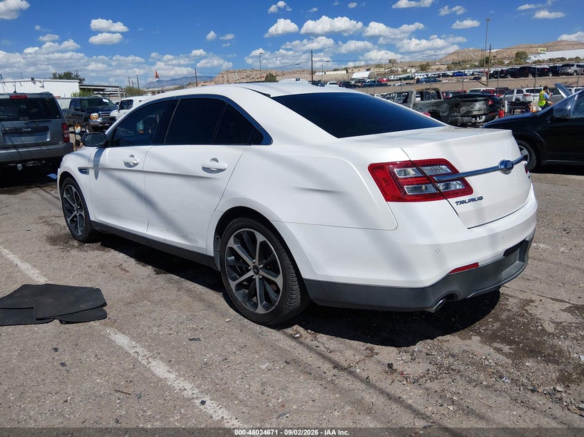 2015 FORD TAURUS auction photo 3