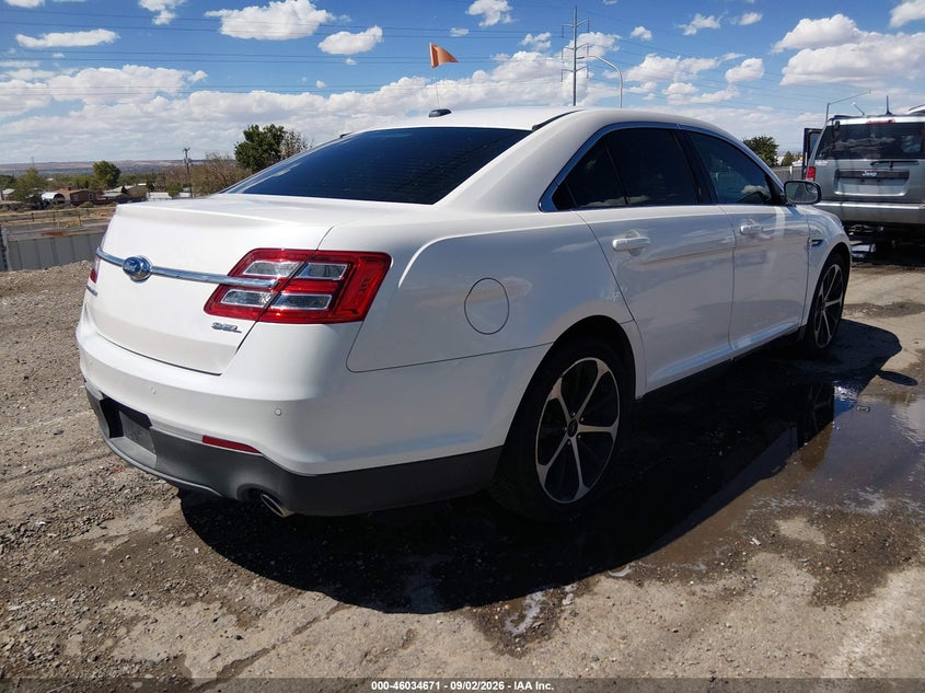 2015 FORD TAURUS auction photo 4