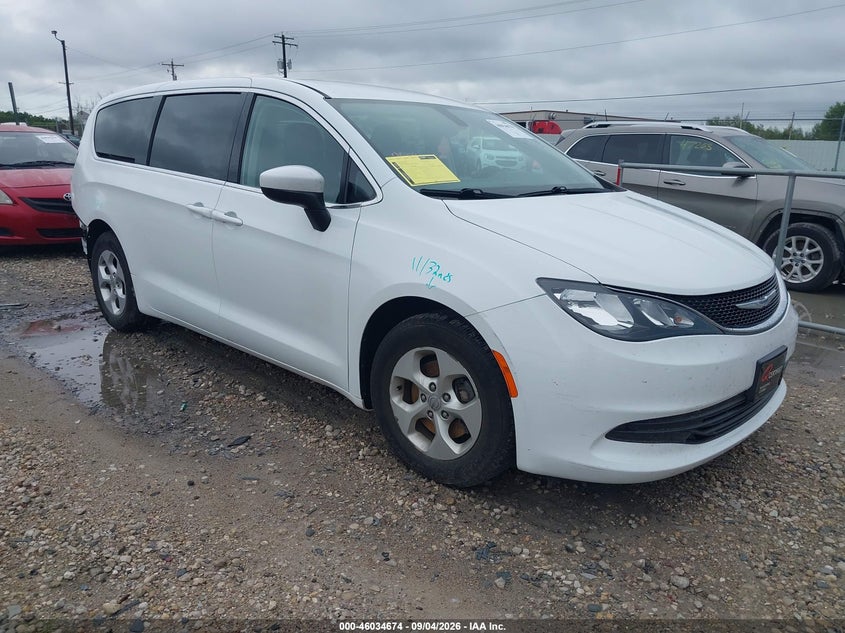 2017 CHRYSLER PACIFICA auction photo 1