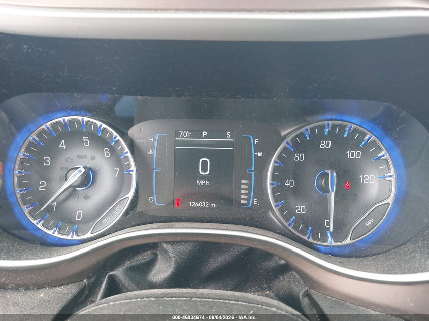 2017 CHRYSLER PACIFICA auction photo 7