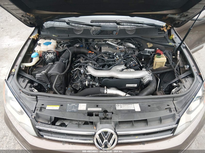 VOLKSWAGEN TOUAREG 2011 VIN WVGFK9BP2BD007297