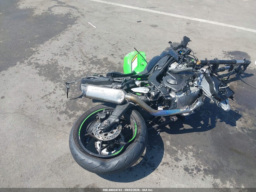 KAWASAKI ZX400 2025