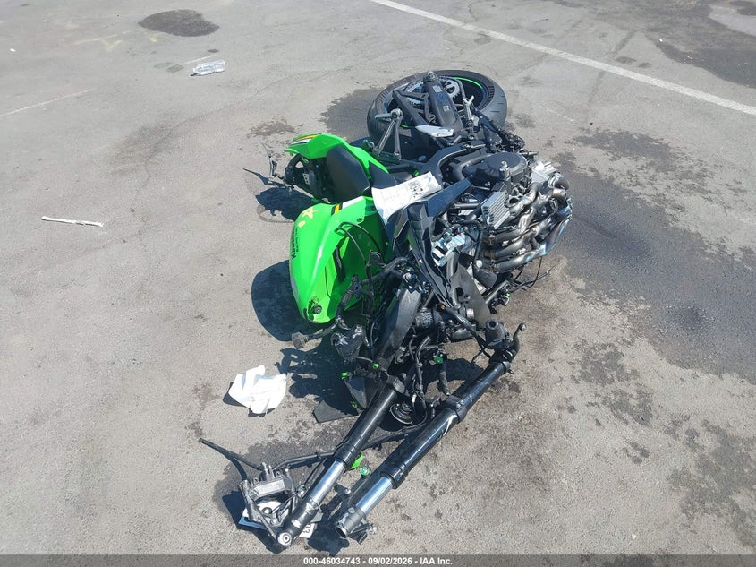 KAWASAKI ZX400 2025